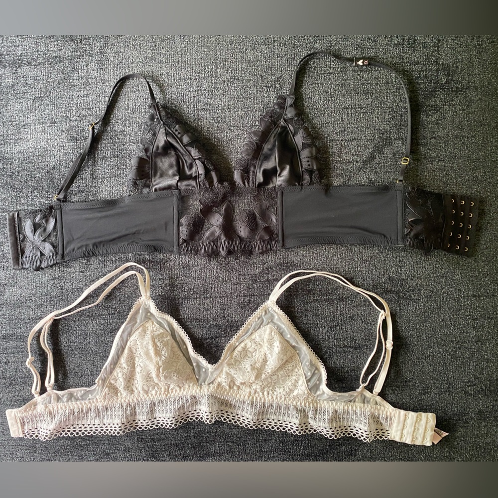 2 Victoria Secrets bras Bralettes